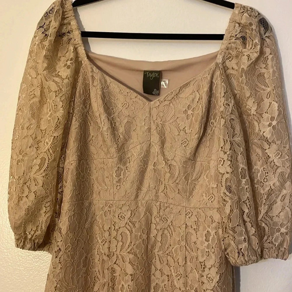 Taylor | midi Lace cream/tan empire waist dress Women size 8 Western Boho tiered - Picture 2 of 13
